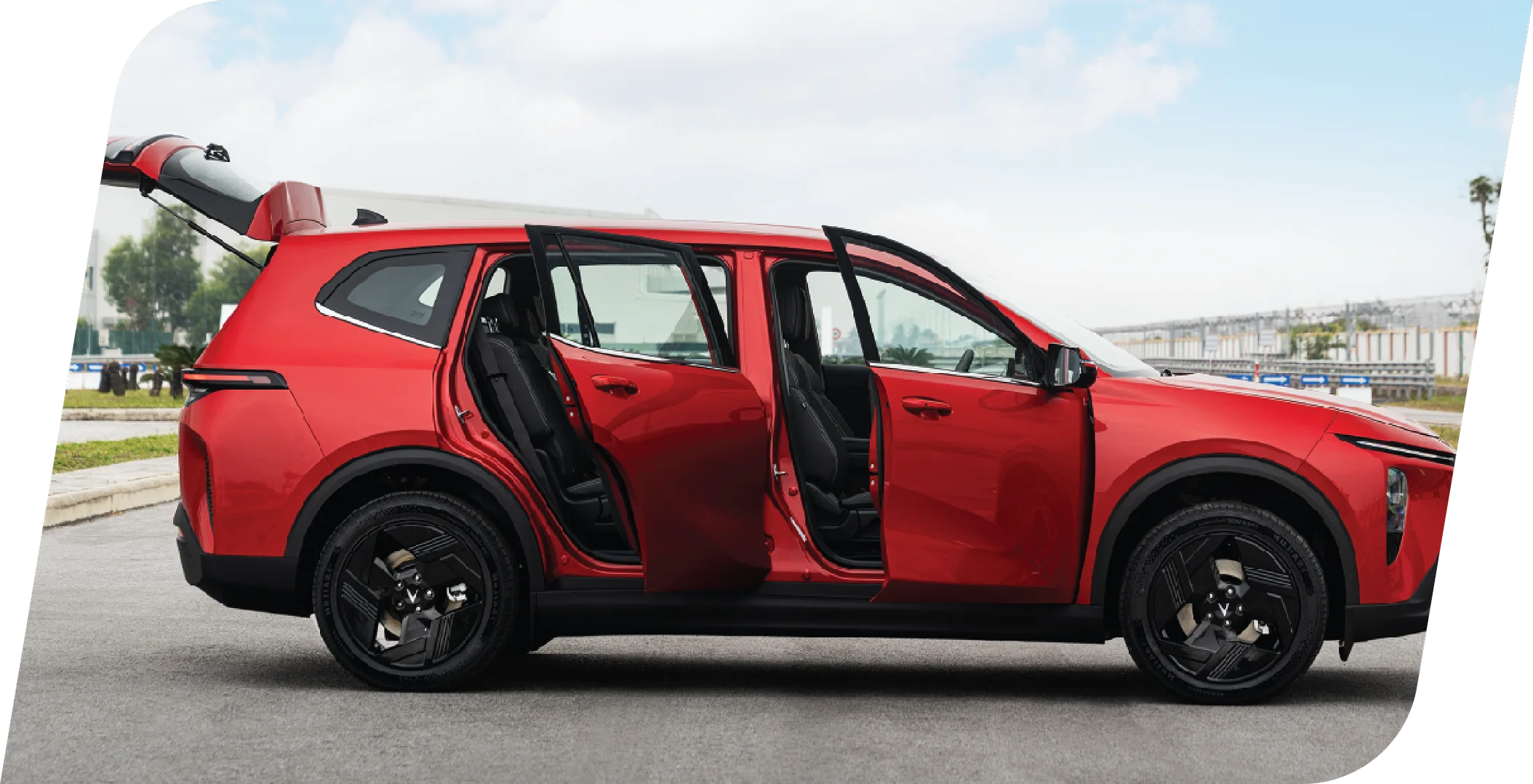 Ample Room forFamily and Essentials